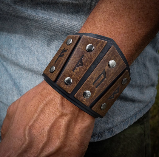 Middle Ages Rune Men Leather Bracelet Nordic Viking Style Retro