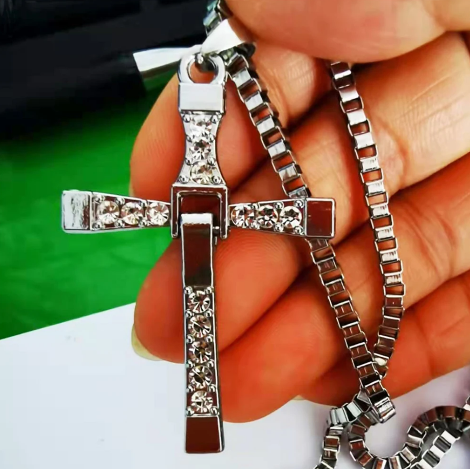 Necklace Men Crystal Jesus Classic Rhinestone - DUGO