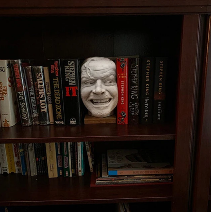 Creative Sculpture Of The Shining Bookend Library - DUGO