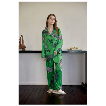 Green Leopard Printed Women Sleepwear Silk Textured Satin Long Sleeve And Pants Pajama Set